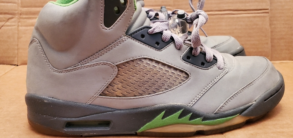 AIR JORDAN GREEN BEAN V